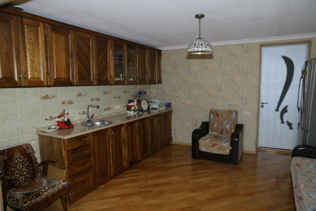 Nana'S Apartment Koetaisi Buitenkant foto